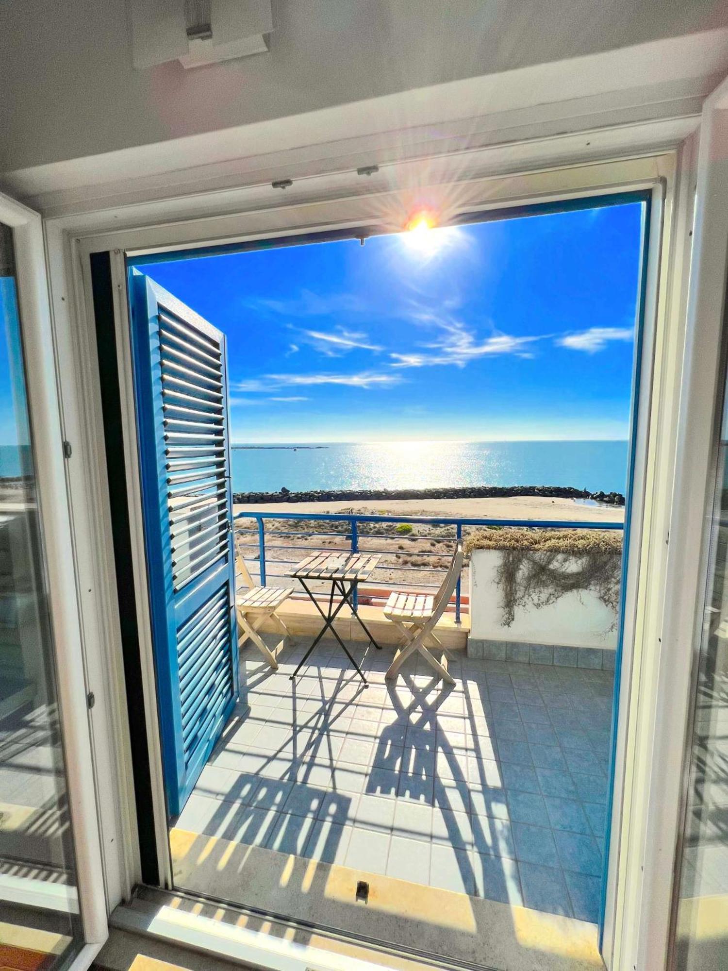 Alba Suite-rome Airport Fco-fronte Mare Apartamento *